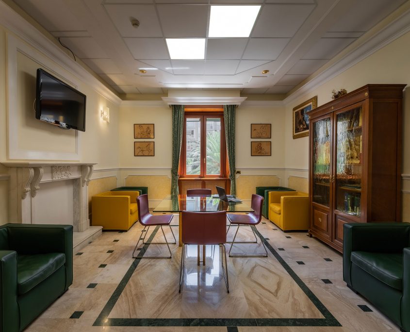 Sala Riunioni - Studio Gamma Medica Sala Riunioni - Studio Gamma Medica